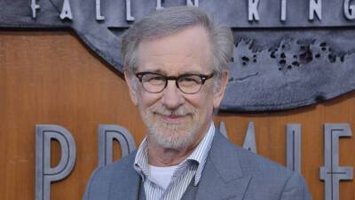 Steven Spielberg - Williams - Steven Spielberg’s Semi-Autobiographical Drama ‘The Fabelmans’ Sets Thanksgiving 2022 Release Date - variety.com