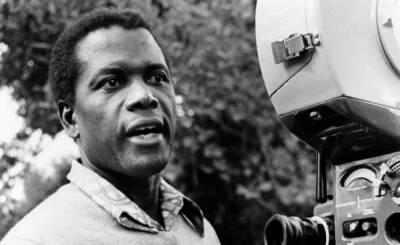 Sidney Poitier - Sidney Poitier Life Story Set To Become Broadway Play - deadline.com - Bahamas - city Santiago
