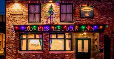 Corrie stars reveal what they'd get their characters for Christmas - and confess to regifting unwanted presents - www.manchestereveningnews.co.uk