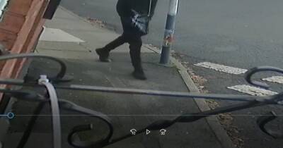 Police release CCTV image of man they want to speak to after armed robbery - www.manchestereveningnews.co.uk - Manchester