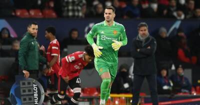 'Love him!' - Manchester United fans hail Ralf Rangnick after making shock Tom Heaton decision - www.manchestereveningnews.co.uk - Manchester