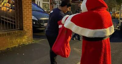 Santa's sweet surprise for 50 lucky children in Crumpsall and Cheetham Hill this Christmas - www.manchestereveningnews.co.uk - Santa