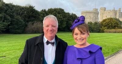 Lorraine Kelly shares sweet snap with husband at Windsor Castle after being awarded CBE - www.dailyrecord.co.uk