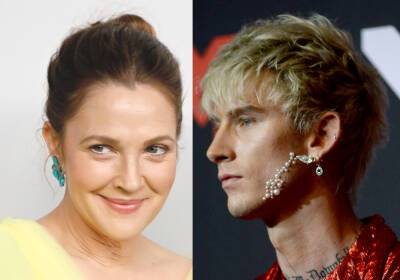 Drew Barrymore Discusses Mental Health And Sobriety With Machine Gun Kelly - etcanada.com - Poland