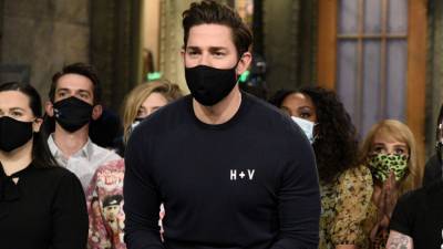 John Krasinski Gives Subtle But Sweet Shout-Out to His Daughters While Hosting 'Saturday Night Live' - www.etonline.com