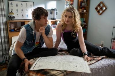 ‘The Map of Tiny Perfect Things’ Film Review: Stuck-in-Time Teen Romance Is Déjà Vu All Over Again - thewrap.com