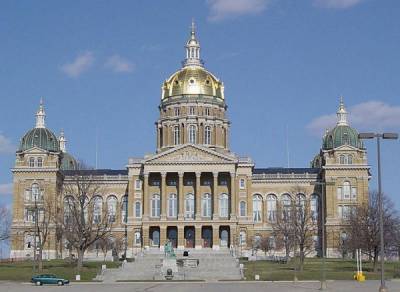 Iowa bills would bar schools from teaching gender identity or portraying it in a positive light - www.metroweekly.com - state Iowa