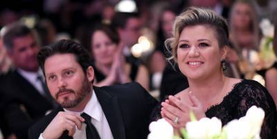 Kelly Clarkson Admits Co-Parenting with Estranged Husband Brandon Blackstock is 'Tough' - www.justjared.com