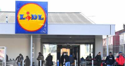 Lidl Leigh store opening times, coronavirus precautions and new jobs available - www.manchestereveningnews.co.uk - Britain