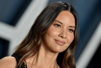 Olivia Munn Posts Plea To ‘Stop Asian Hate,’ Says ‘Racist, Verbal And Physical Assaults Have Left My Community Fearful To Step Outside’ - etcanada.com - China - city Wuhan