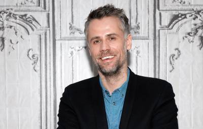 Richard Bacon denies snorting cocaine off a ‘Blue Peter’ tortoise - www.nme.com