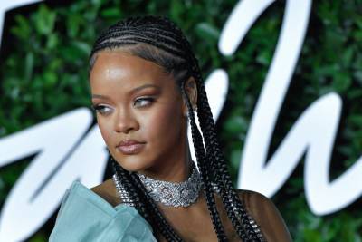 Rihanna’s Fenty Puts Ready-To-Wear Division On Hold; Secures New Financing For Lingerie Brand - etcanada.com