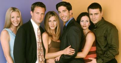 TikTok Users Spot ‘Friends’ Continuity Error As Ross and Monica’s Dad Is Replaced by a Different Actor - www.usmagazine.com