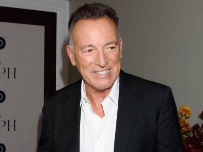 Bruce Springsteen Arrested For DWI After Reckless Driving Incident! - perezhilton.com - New Jersey - county Garden