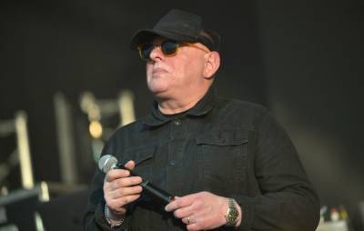 Shaun Ryder says his home is still being invaded by aliens: “They’re fucking here” - www.nme.com