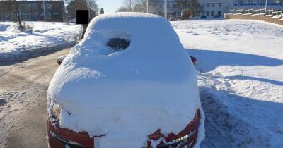 Police in Scotland stop motorist who drove a car almost entirely covered in snow - www.manchestereveningnews.co.uk - Scotland