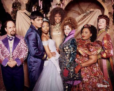 Brandy, Bernadette Peters And ‘Rodgers & Hammerstein’s Cinderella’ Cast Virtually Reunite - etcanada.com