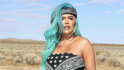 Karol G Teams Up With Anuel AA and J Balvin for Rodeo-Inspired 'Location' Music Video - www.etonline.com - Colombia