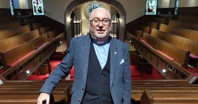 Airdrie minister lends voice to sea shanty craze - www.dailyrecord.co.uk - Choir