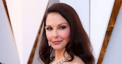 Ashley Judd Is in an ICU Trauma Unit in Africa After Shattering Her Leg in ‘Incredibly Harrowing’ Accident - www.usmagazine.com - New York - South Africa - Congo