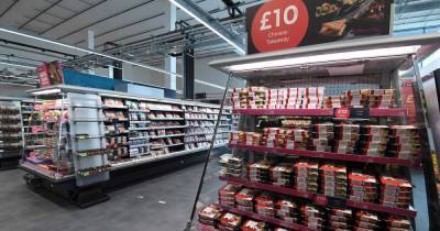 M&S shoppers urged to keep receipts for food purchases over £7 this week - www.manchestereveningnews.co.uk - Iceland