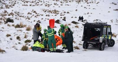 Man injured in horror sledging accident on Arthur's Seat as mercy crews race to scene - www.dailyrecord.co.uk