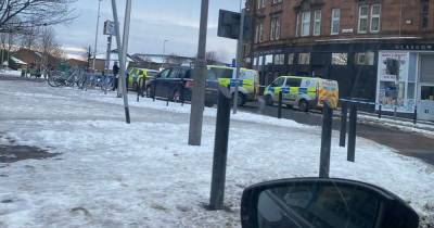 Man arrested after Glasgow disturbance forced cops to shut road for hours - www.dailyrecord.co.uk