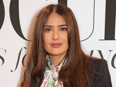 Salma Hayek Admits She ‘Started To Sob’ Before Filming Nude Scene In ‘Desperado’ With Antonio Banderas - etcanada.com
