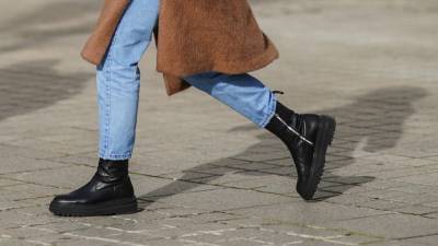 Best Black Boots on Sale Now: Shop Marked-Down Styles From Steve Madden, Everlane, Rag & Bone and More - www.etonline.com