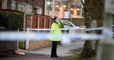 Man fighting for life after being stabbed in Wythenshawe - www.manchestereveningnews.co.uk - Manchester