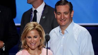 Ted Cruz's Wife Heidi Seemingly Coordinated the Cancun Trip, According to Texts Leaked by Her Neighbors - www.justjared.com - New York - Mexico - Houston