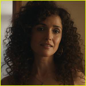 Rose Byrne Stars in Apple TV+ Dark Comedy 'Physical' - Get a First Look! - www.justjared.com - county San Diego