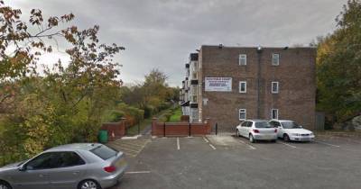 Two men found dead after police called to block of flats - www.manchestereveningnews.co.uk - Manchester