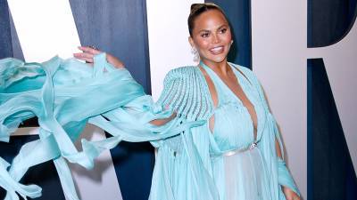 Chrissy Teigen Just Had a Major Wardrobe Malfunction—But She Covered It Up in a Genius Way - stylecaster.com - Beverly Hills