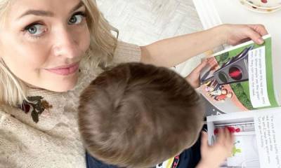 Holly Willoughby shares rare selfie with son Chester for this special reason - hellomagazine.com - county Chester - Indiana
