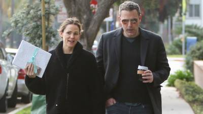 Jennifer Garner Is 'Supportive' of Ben Affleck Moving On After Ana de Armas Split, Source Says - www.etonline.com