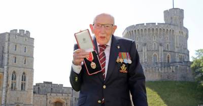 Captain Sir Tom Moore dies in hospital after a brief battle with Covid and pneumonia - www.dailyrecord.co.uk
