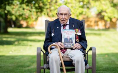 Sir Captain Tom Moore Has Died At Age 100 - etcanada.com - Britain - city Moore