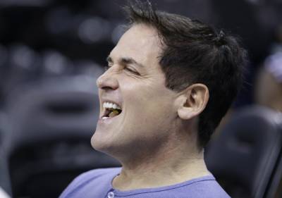 Mark Cuban Tutors Reddit Traders On Next Move As AMC Entertainment, GameStop Fall; “If You Can Afford To Hold The Stock, You Hold” - deadline.com - Cuba