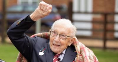 Celebrities pay tribute to 'magnificent man' Captain Tom Moore as he dies aged 100 - www.ok.co.uk - Britain