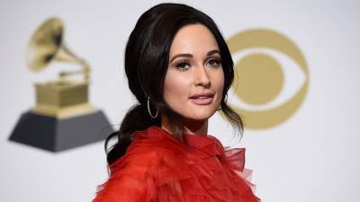 Kacey Musgraves joins celeb pile-on against Ted Cruz, hawks T-shirts to raise storm-relief cash - www.foxnews.com - Texas - Mexico