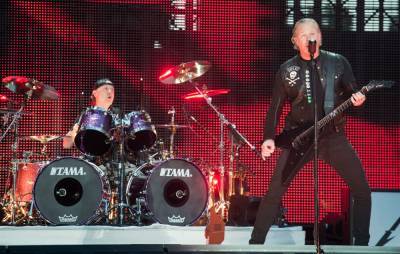 Watch Metallica’s live performance get censored with cheesy music by Twitch - www.nme.com