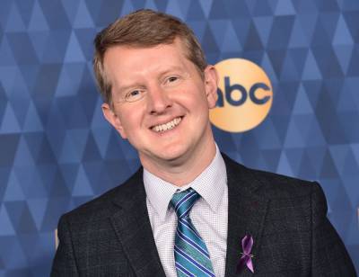 Ken Jennings Thanks Alex Trebek As He Wraps Up His Guest Hosting Duties On ‘Jeopardy!’ - etcanada.com