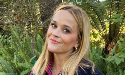 Reese Witherspoon shares adorable baby photo of daughter Ava - and fans react - hellomagazine.com - city Sandler