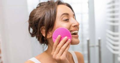 Tesco's £30 dupe of celebrity-loved cleansing brush is £100 cheaper – shoppers hurry! - www.msn.com - Britain
