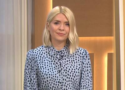 Emma Willis and Holly Willoughby break down on air watching emotional video - evoke.ie