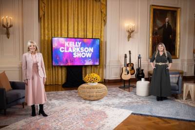 Kelly Clarkson Will Perform ‘Kellyoke’ For First Lady Jill Biden On ‘The Kelly Clarkson Show’ - etcanada.com - USA