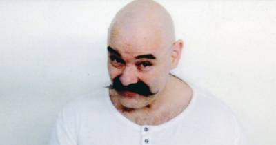 Notorious prisoner Charles Bronson 'leaves voicemail message' and 'confirms chat' with Scots podcaster James English' - www.dailyrecord.co.uk - Britain - Scotland