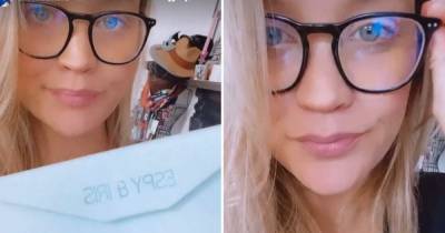 Laura Whitmore shares how to combat tired eyes with her go-to blue light glasses - www.ok.co.uk