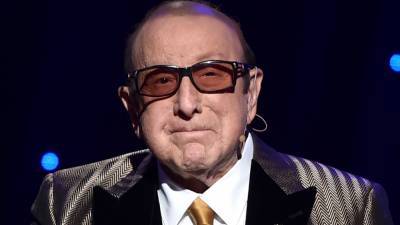 Clive Davis Bell's palsy diagnosis: What to know about the condition - www.foxnews.com - county Davis - county Bell